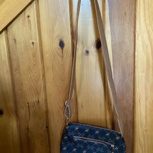 Beverly Hills polo club crossbody. Chocolate brown polo player. Zip closure